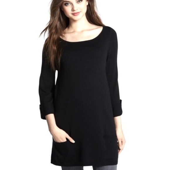 Caslon Tops - Black Oversized Crew Neck Tunic With Pockets